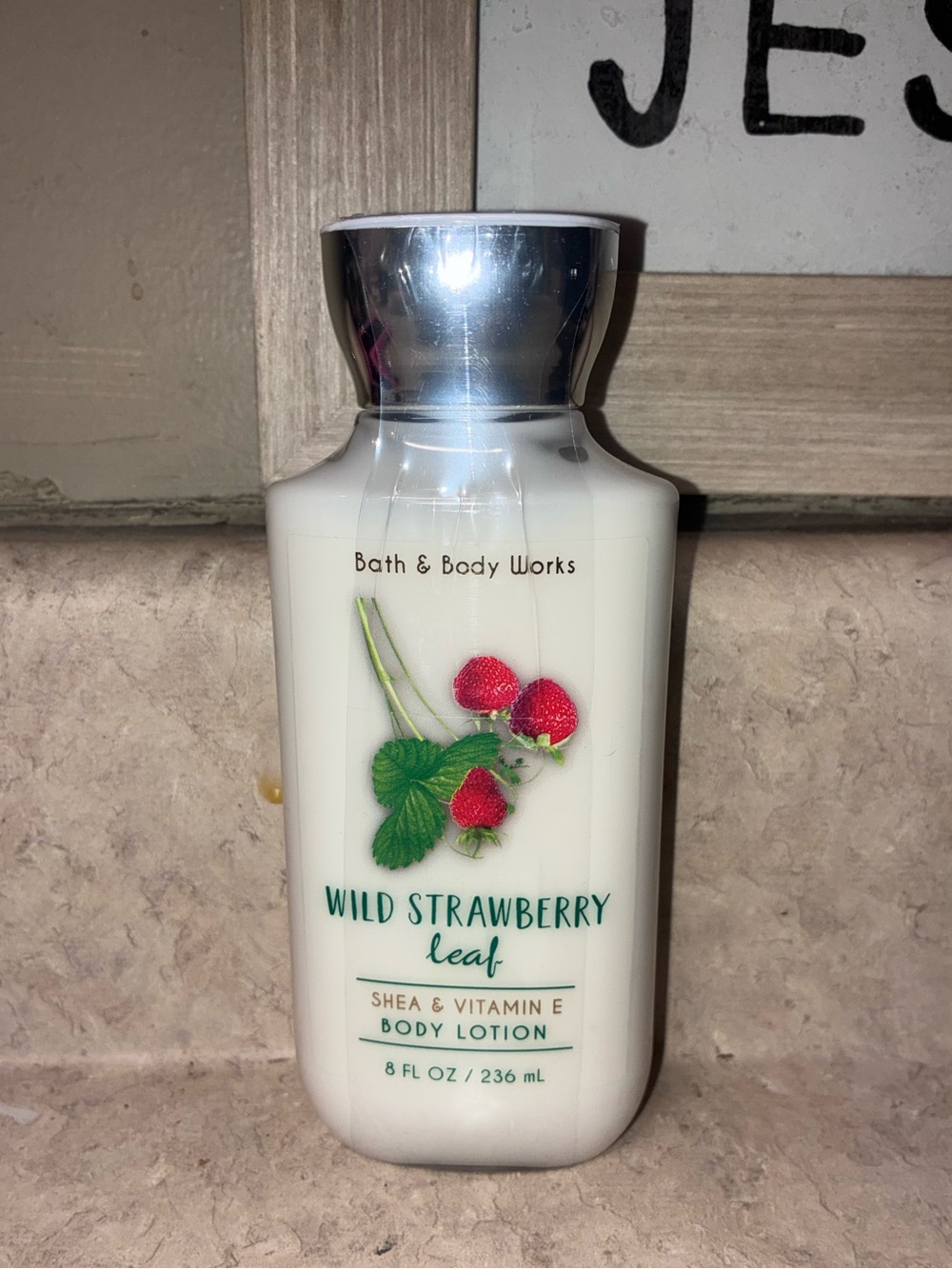 Bath & Body Works Wild Strawberry Leaf Body Lotion - White (Rare, hard to find)